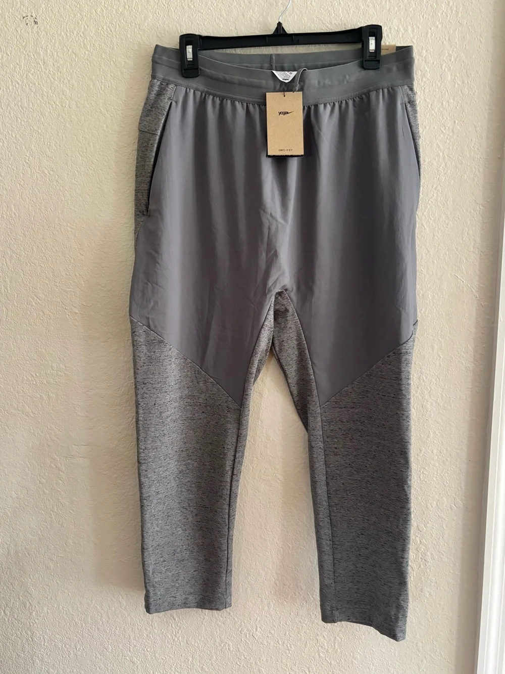 NWT Nike Yoga Men's Gray Athletic Jogger Pants- Medium